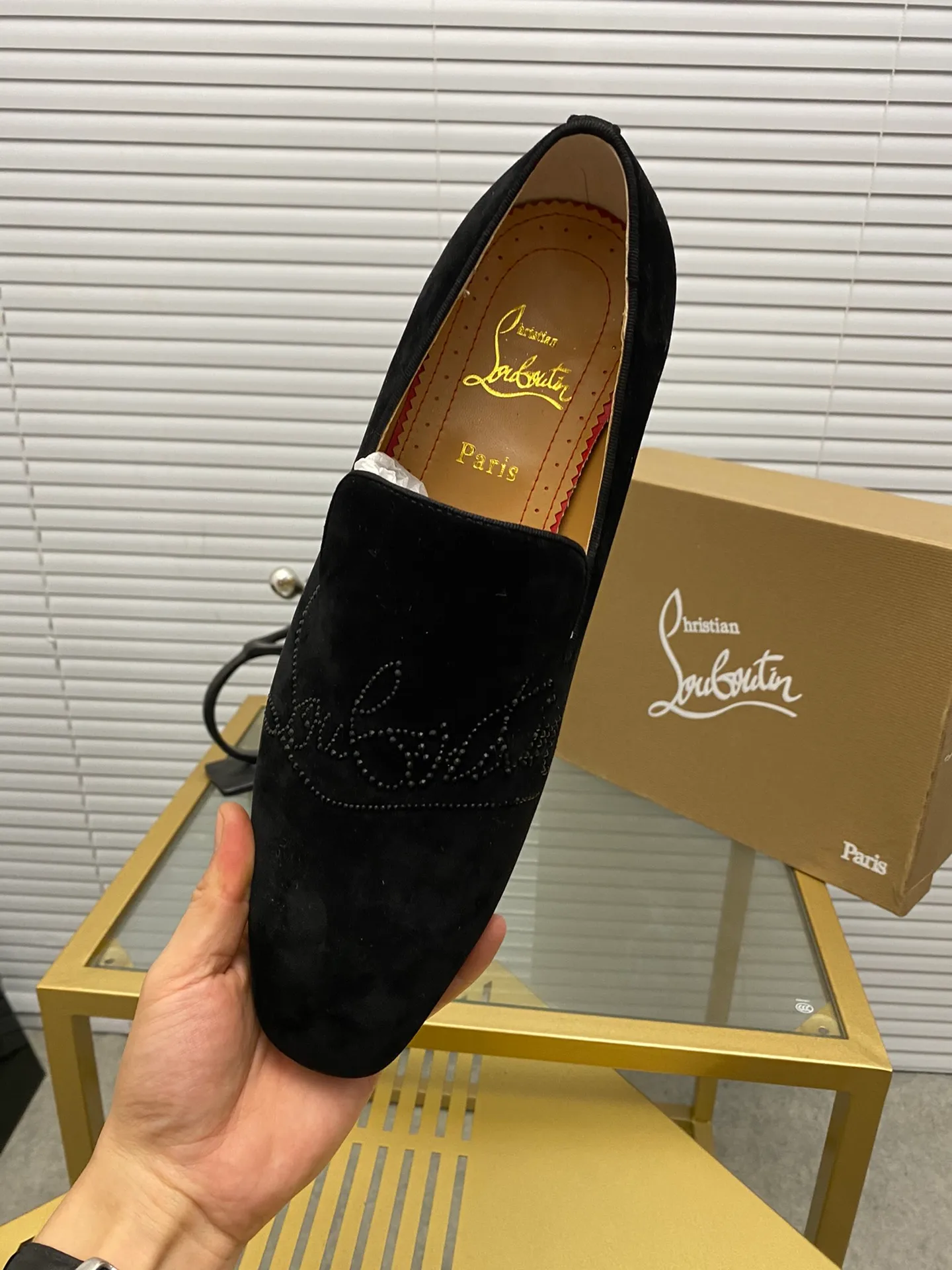 Made to order. Ex-factory price 500. christian louboutin (CL red sole shoes) counter series, casual sneakers 📢 📢 📢 Exclusive hot style release 🎈🎈💪 Movable latex feet 👻 Finished outsole line [Proud] 😝Female 35-40# Male 38#-46, global supply😝 [Top version]: original imported cowhide upper, top original leather lining, original molded TPU outsole, original 1:1 detail processing, original shoe last,